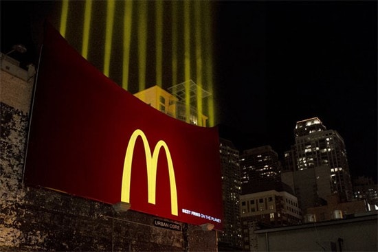 Пример рекламы McDonald's - ночное обслуживание Пример рекламы McDonald's - ночное обслуживание