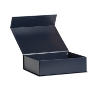 Стильная коробка шкатулка из дизайнерского картона